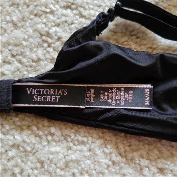 COPY - COPY - Victoria secret bombshell black push up bra 34A - Picture 5 of 6